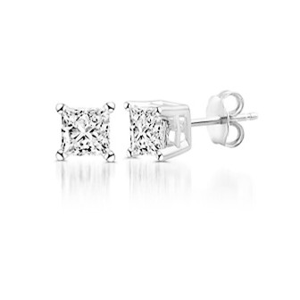 .25ct ct Diamond stud earrings on 14k white Gold